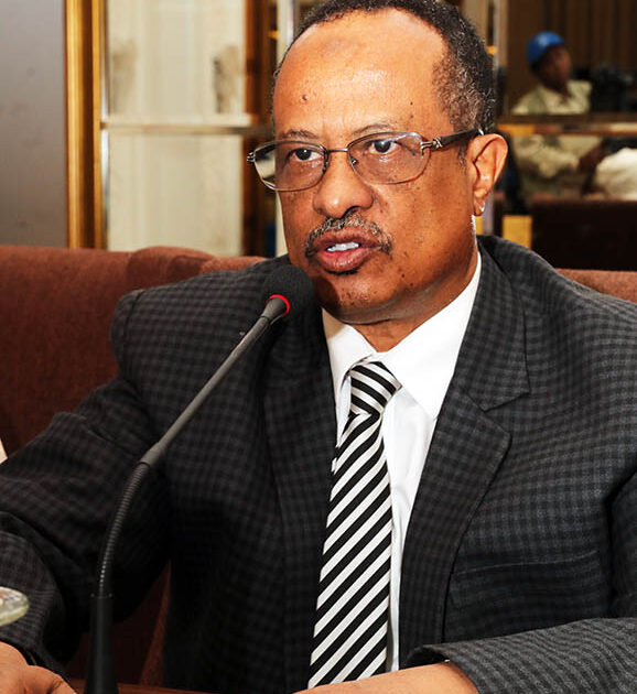 إستمرار مسؤول في منصبه رغم إعفائه بقرار من رئيس الجمهورية 39340.jpgحمد الجزولي