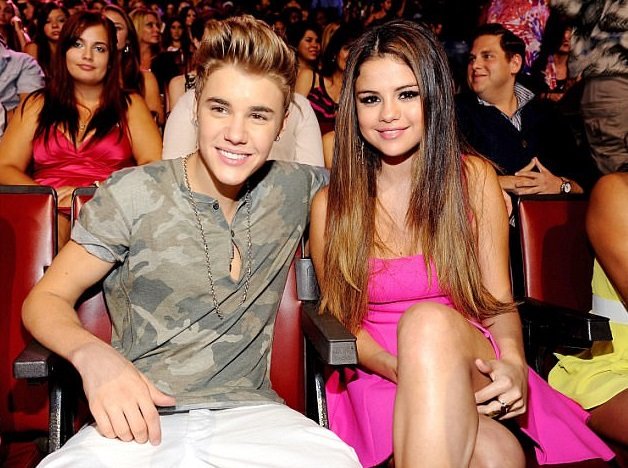 قبل احتفاله بعيد ميلاده..قصة رجل أعمال مصرى تزوج صديقة جاستين بيبر نجوم 4