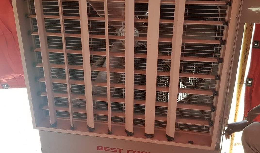 اصابة طفلة بجرح كبير لحظة ادخال يدها في المكيف FB IMG 1556891299717