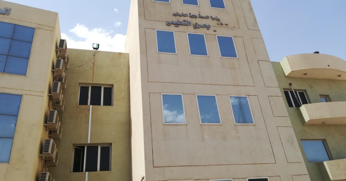 الكوادر الطبية بطوارئ بحري .. الإضراب من أجل توفير المعينات بحري