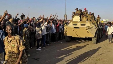 قادة الاحتجاجات .. لماذا يرفضون الانتخابات المبكرة؟ ثورة