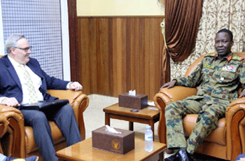 بريطانيا تتعهد بدعم الحكومة الانتقالية بريطانيا