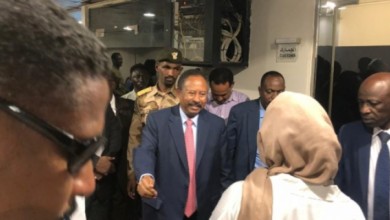 عاجل: وصول حمدوك الي السودان وسيؤدي القسم بعد قليل وصول حمدوك