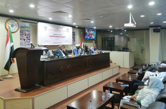 تجمع المهنيين: سحب الثقة من النقابات خطوة مفصلية تجمع