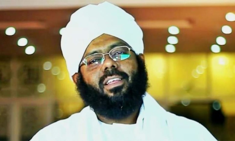 بالفيديو ..خطيب إعتصام القيادة يطلب مناظرة عضو مجلس السيادة التعايشي حول الاسلام ماهر مهران