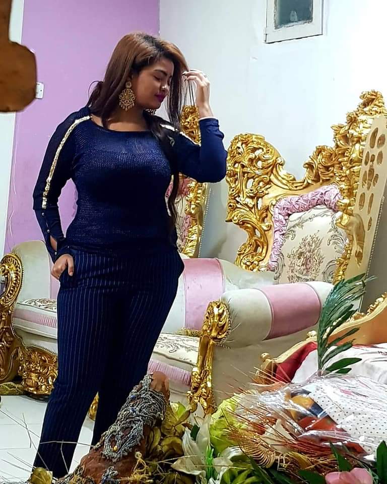شاهد بالصور.. نجمة السوشيال ميديا السودانية “هبة الجندي” تلفت أنظار رواد مواقع التواصل بملابسها المثيرة هبة الجندي2