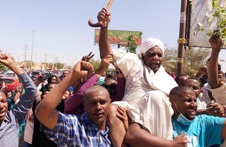 عبد الرحمن الصادق : قيادة حزب الأمة الحالية غير شرعية 19219182 6C80 4798 85C5 A9B0B44AA4BA