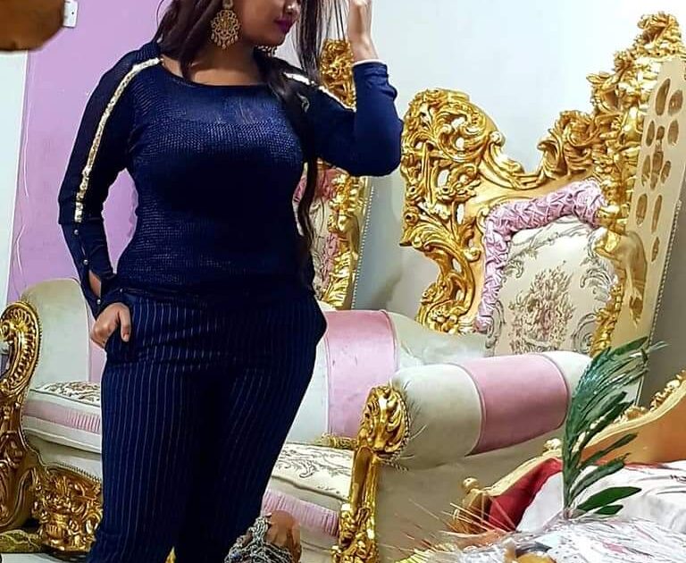 شاهد بالصور.. نجمة السوشيال ميديا السودانية “هبة الجندي” تلفت أنظار رواد مواقع التواصل بملابسها المثيرة هبة الجندي2