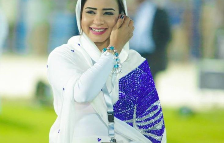 بالفيديو.. المذيعة داليا عطا الله تفاجئ المشاهدين وتغني على الهواء مباشرة وناشطون (وجه ملائكي وحنجرة ذهبية) داليا عطا