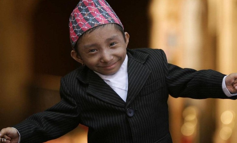 وفاة أقصر رجل في العالم.. تعرف على قصته الفريدة 1 1313609