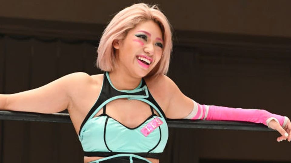 ماتت بصورة مفاجئة بعد مضايقات .. صدمة لرحيل مصارعة يابانية مشهورة مصارعة يابانية