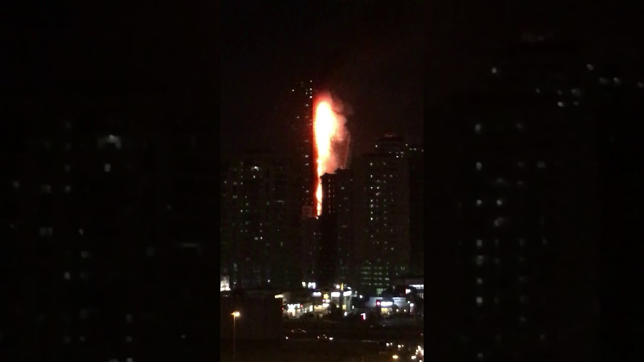 حريق الشارقة ..إندلاع النيران في أحدى المباني بمنطقة النهدة بالشارقة 254221