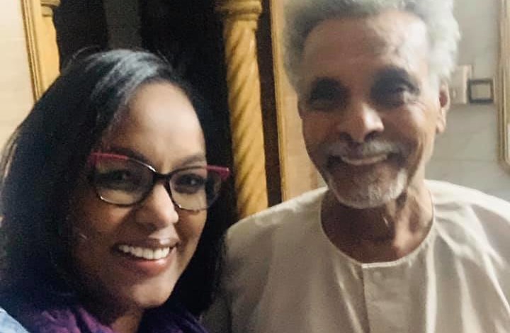 سماهر ابو عركي البخيت ...قلت ليهو انا حلوة تعال اتصور معاي ..وهذا مافعله! سماهر ابو عركي البخيت