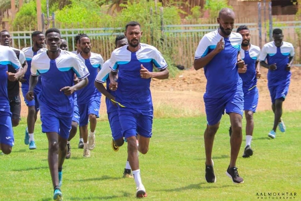 عاجل: إكتشاف ثلاثة حالات مصابة بفايروس كورونا في نادي رياضي شهير نادي