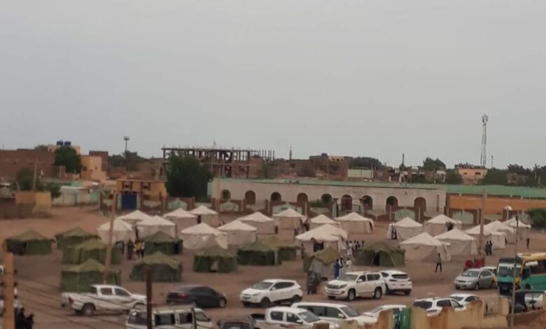 بالصورة…إجلاء سكان ونصب خيام للأسر المتضررة بالكلاكلة القبة IMG 20200831 WA0001 780x470 1