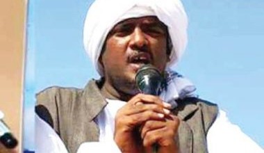 وكيل ناظر الهدندوة بالبحر الأحمر حامد حاج صبري: لسنا ضد قبيلة بعينها وخياراتنا مازالت مفتوحة 5 4 380x260 1
