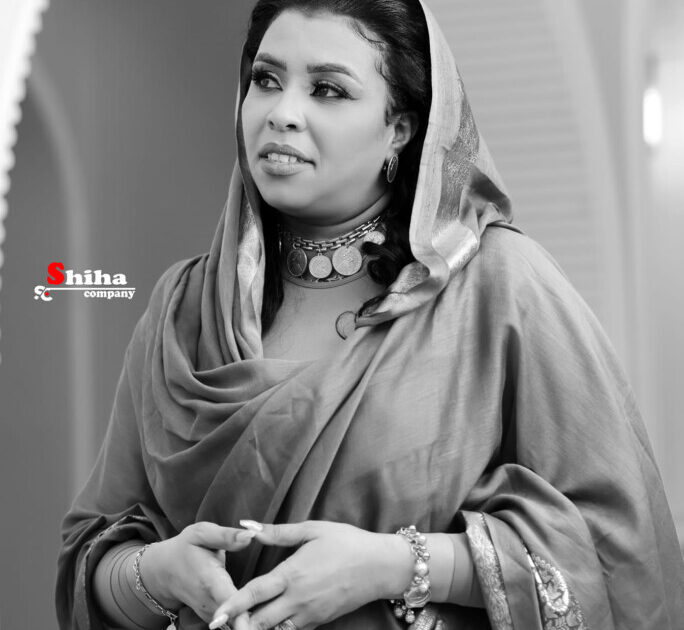 الفنانة ميادة قمر الدين : (أنا أول زول قال حكومة حمدوك فاشلة اتريقوا على أسناني و الجيش ما بديني قروش عشان أقيف معاه و ما بخاف في الحق) ميادة 684x1024 1