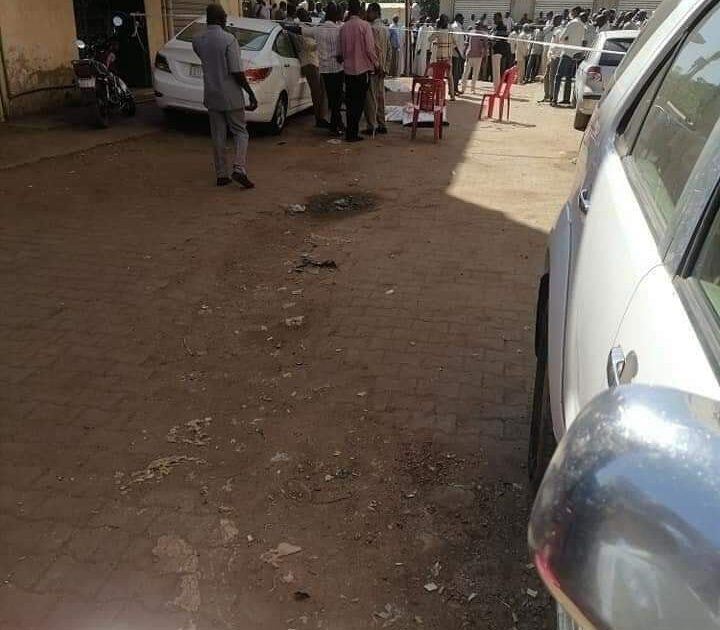 مواطن يذبح لص سرق هاتفه بسوق مدني من الوريد للوريد حادث مدني