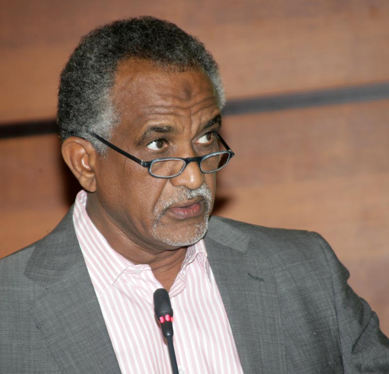 اتهام الحاج عطا المنان بالثراء المشبوه الحاج عطا المنان