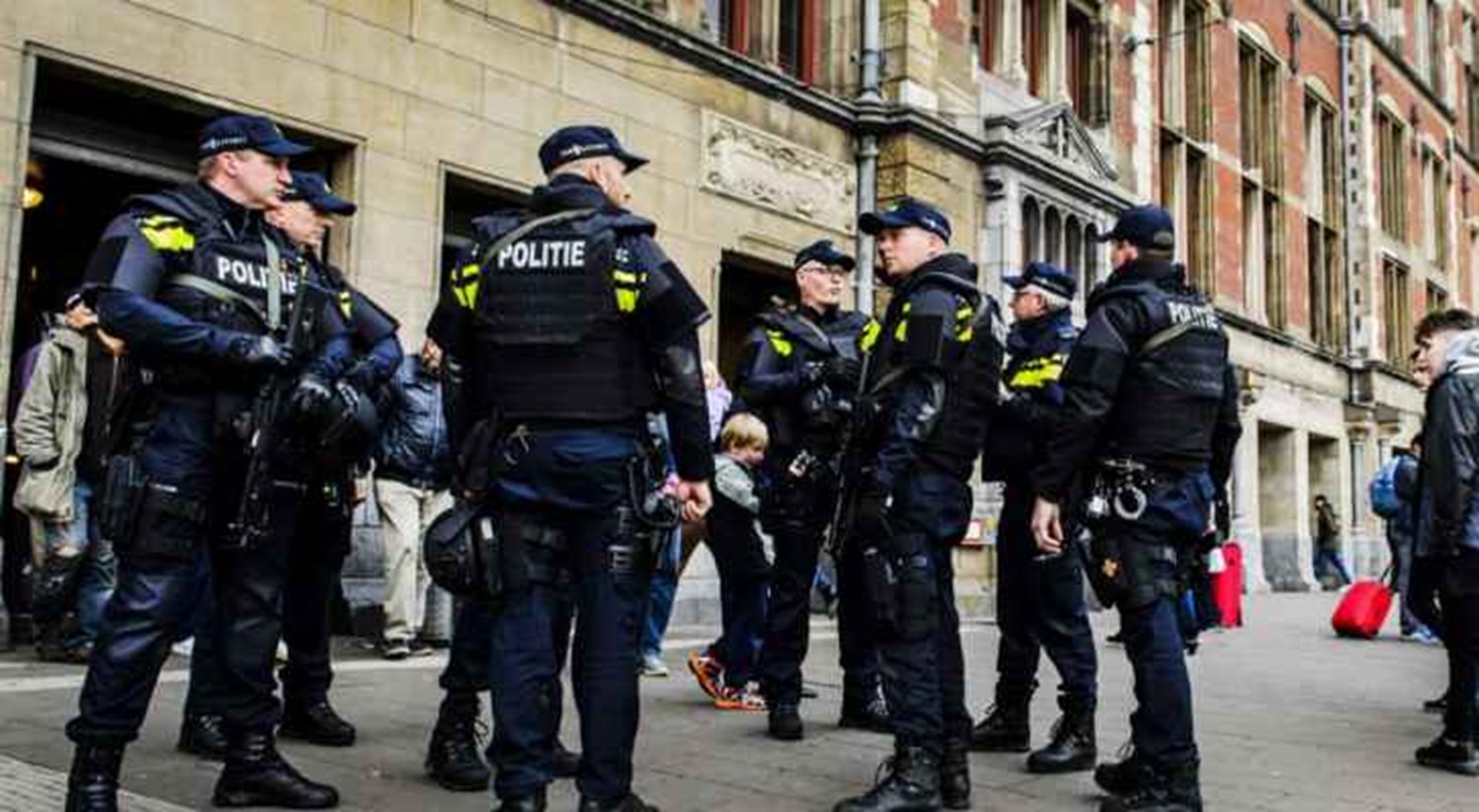 شرطة هولندا