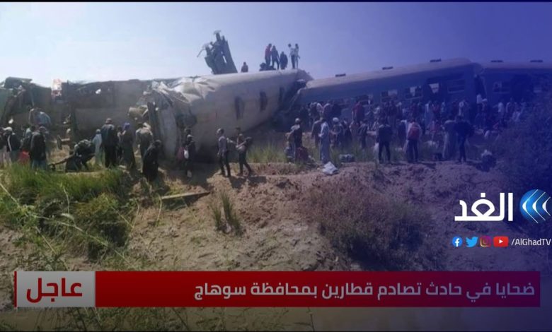 شاهد بالفيديو.. مقتل واصابة اكثر من 90 في حادث قطار بمصر 90