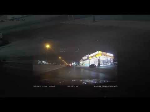 شاهد.. سائق يقود بتهور ويتسبب في انقلاب مركبة على دائري الرياض ويلوذ بالفرار! 326247