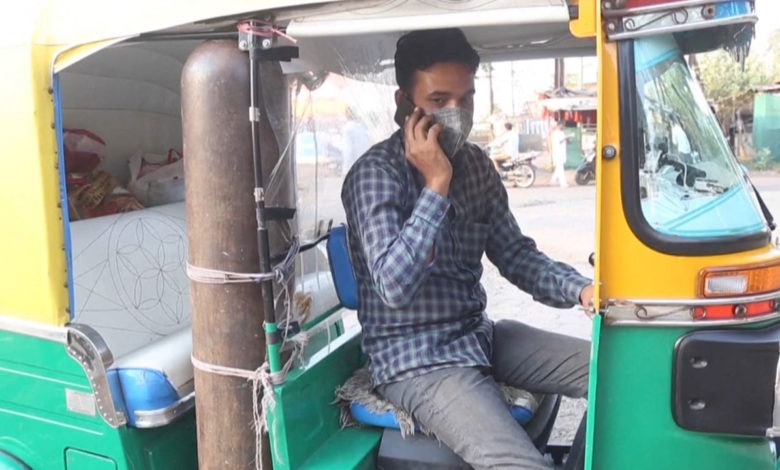 (فيديو) الحاجة أم الاختراع.. هندي يحوّل "توك توك" إلى سيارة إسعاف ركشة اسعاف