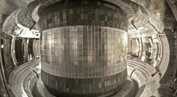 الصين تستعين بـ «شمس صناعية» مبهرة لتوليد الطاقة توكاماك