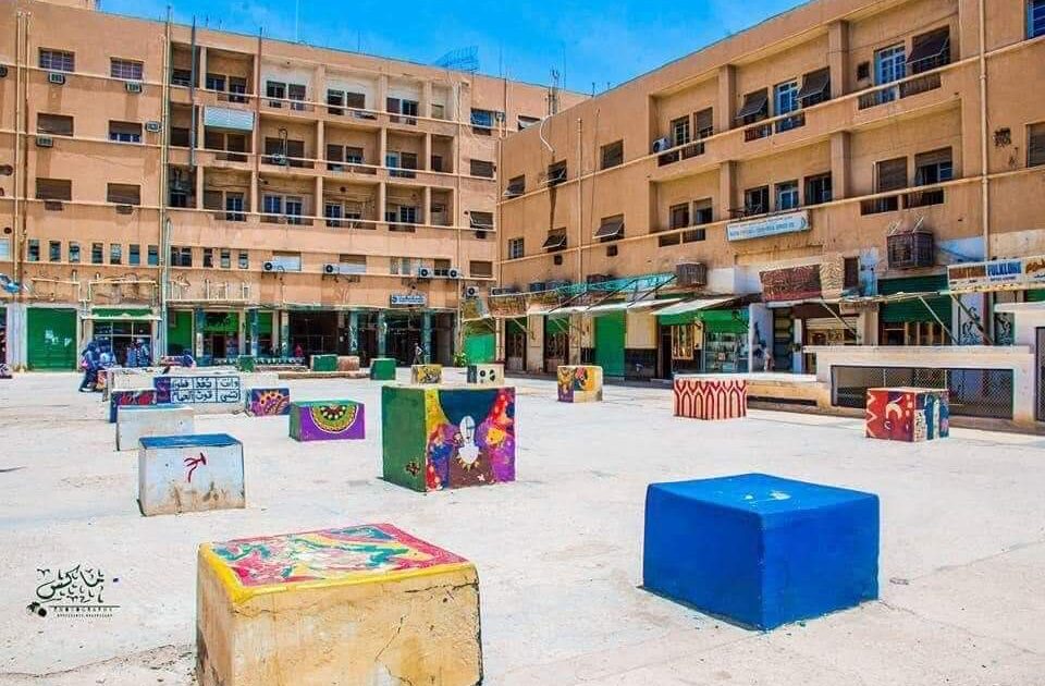 الحزن يخيم على المثقفين والنشطاء بعد إغلاق ساحة أتني ساحة اتني