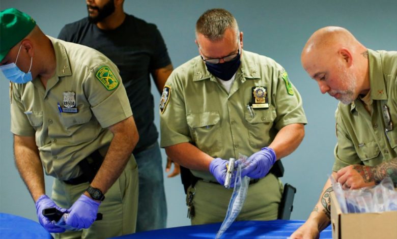 شاهد كيف أقنعت ولاية أمريكية السكان بتسليم أسلحتهم؟ سلاح