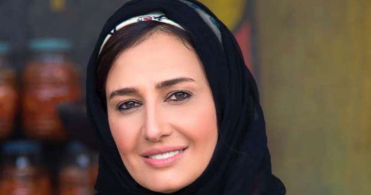 انهيار حلا شيحة فور وصولها لمنزل سهير البابلي لمؤازرة ابنة الراحلة حلا شيحة