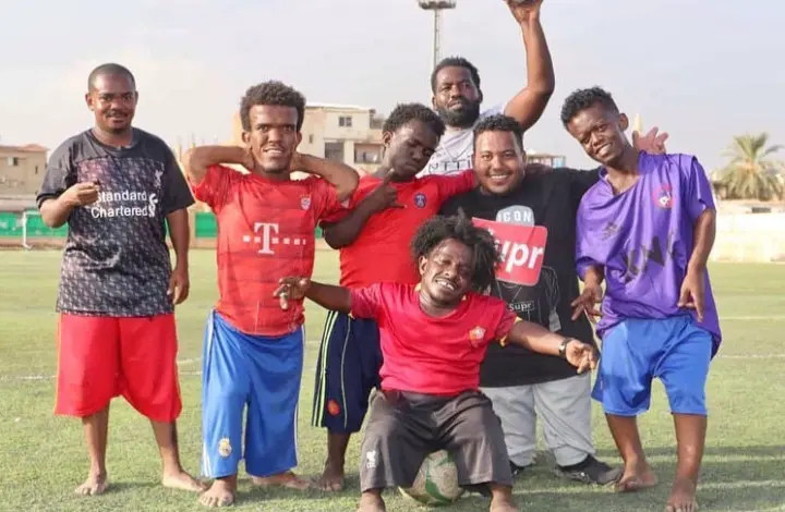 منتخب السودان لقصار القامة.. حلم المونديال يتحدى الحرب قصار القامة