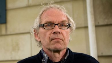 رسام سويدي يسيء للنبي