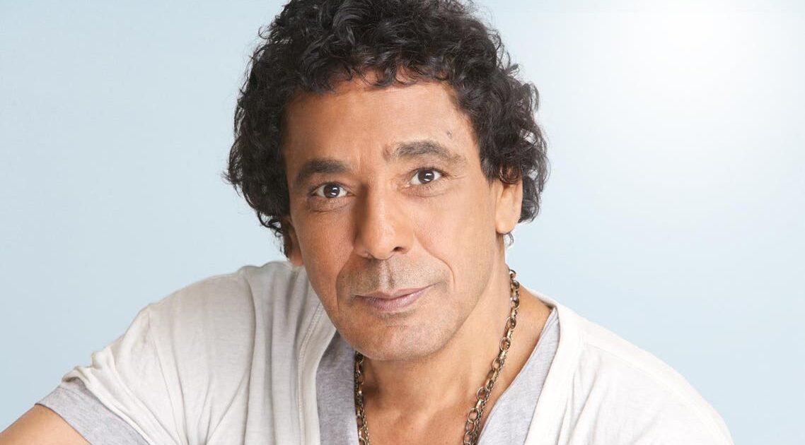 تفاصيل تعاون مُرتقب بين محمد رمضان ومحمد منير محمد منير