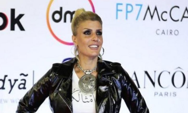 آية قرآنية على قميص ممثلة أردنية.. تثير جدلًا في مصر 61a46d6daa6ca