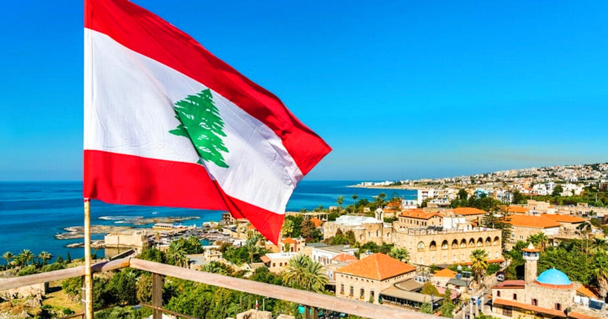 وزير الدفاع اللبناني يتعرض لمحاولة اغتيال لبنان