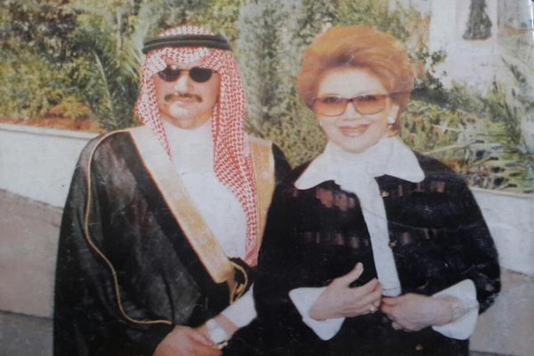 الوليد بن طلال ووالدته