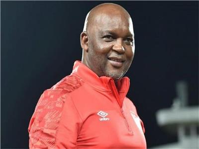 تتويج الجنوب أفريقي بيتسو موسيماني بجائزة أفضل مدرب أندية في أفريقيا لعام 2021 بيتسو موسيماني