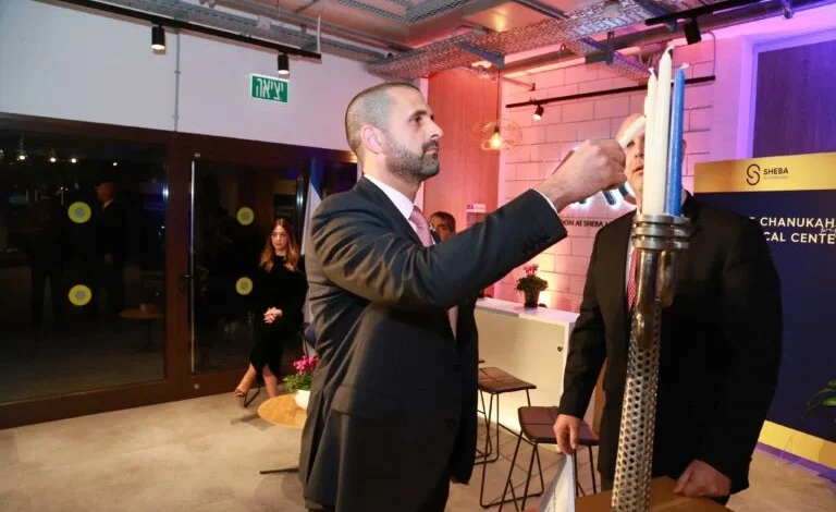 سفير البحرين في اسرائيل