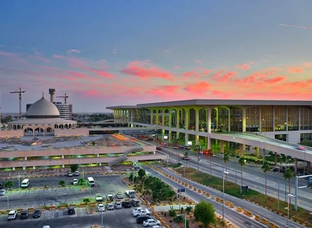 مطار الدمام