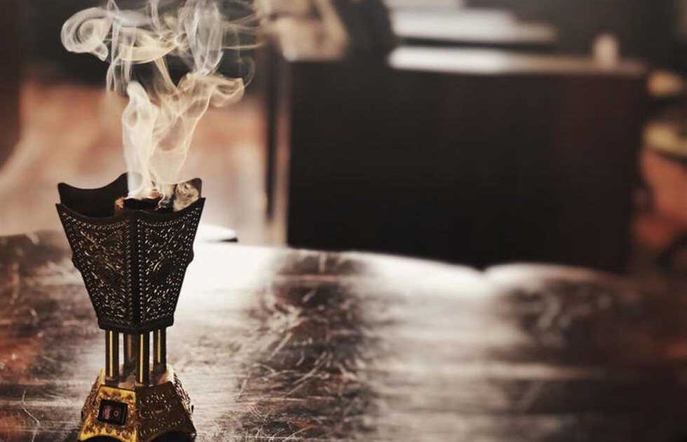 الإفراط في استعمال البخور مضر كالتدخين بخور