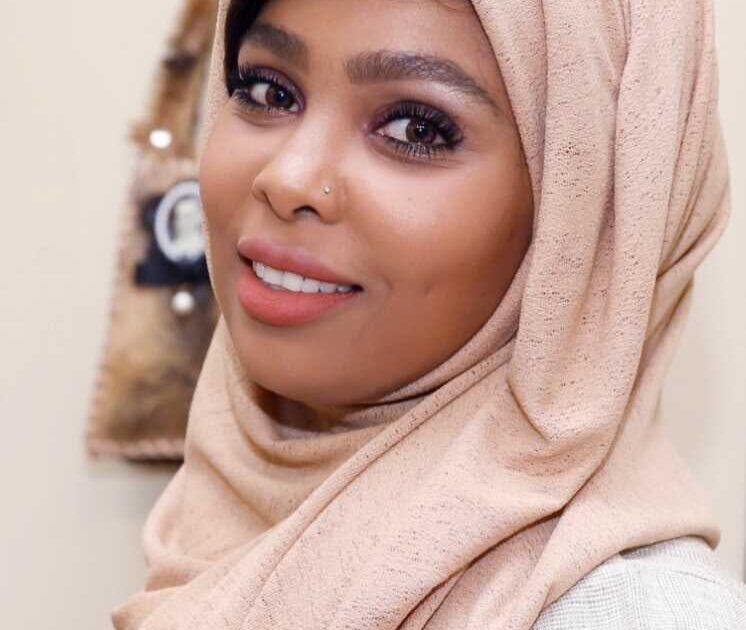 صحفية سودانية تفوز بالمركز الثاني في مسابقة المقال الصحفي بموريتانيا من بين 113 دولة مروة السنهوري