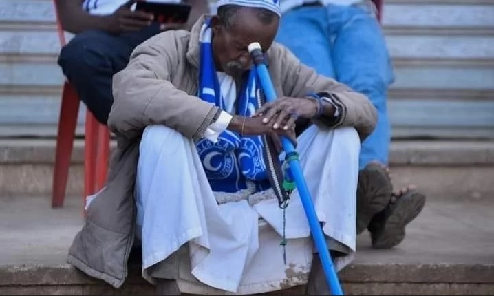 مشجع سوداني حزين يشعل «السوشيال ميديا» مشجع