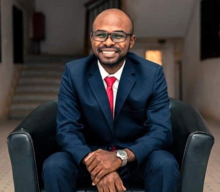 اشتهر ب "ياو ياو" ..القبض على د.مهند محمد حامد كاتب بيانات و منشورات تجمع المهنيين السودانيين مهند محمد ياو ياو قحت