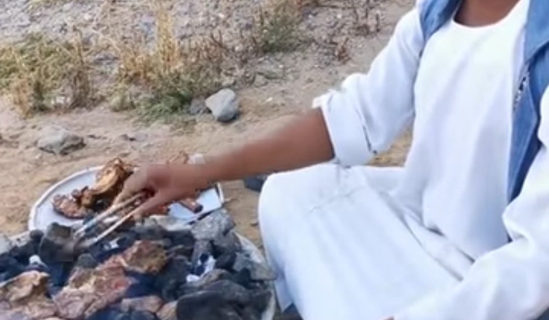 بالسديري..سوداني يتغنى ب "درتي الغالية" و يثير إعجاب الجميع IMG 20220328 205506