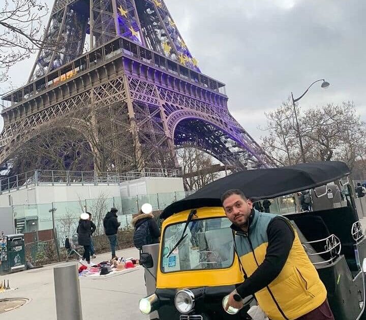 بالصور.. “ركشة” أمام بُرج إيفل تثير ضجة.. وصاحب الصورة يوضح fxbadf