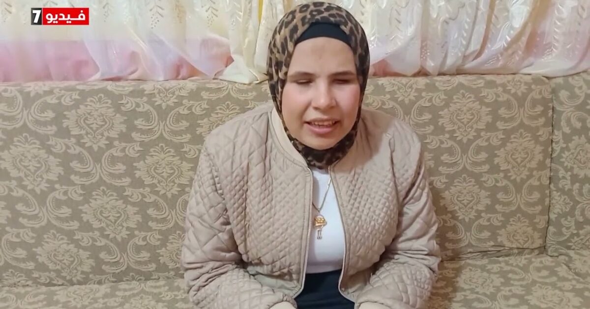 فتاة مصرية من ذوي الهمم الأولى عالمياً في حفظ القرآن الكريم .. (فيديو) maxresdefault 4