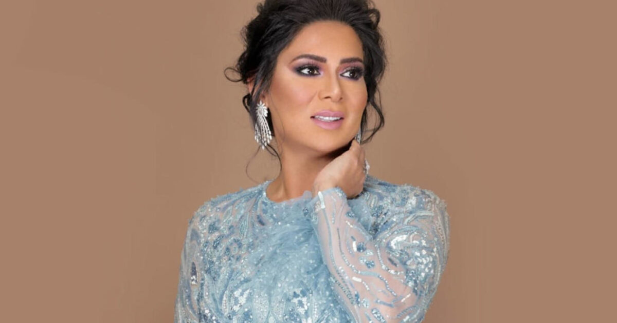 شاهد.. محمد الدعيع يحتضن نوال الكويتية .. ويعلق : هذي الفنانة اللي أحبها نوال الكويتية