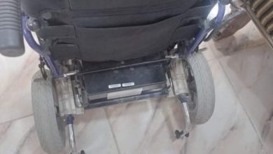 سرقة مع انعدام الضمير..مواطن يفقد كرسي كهربائي للمعاقين من سيارته بعد تعرضها للسرقة FB IMG 1650639232169 648x470 1
