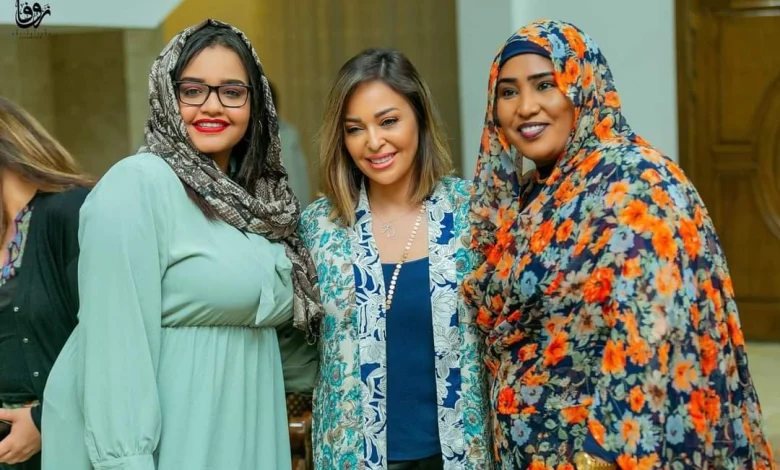 داليا الياس: الله يعلم بيجي بي وراك مُحرج وبيعتذر ويبرر ويطلعك مرضانة ومعقدة ونكدية داليا البحيري داليا الياس